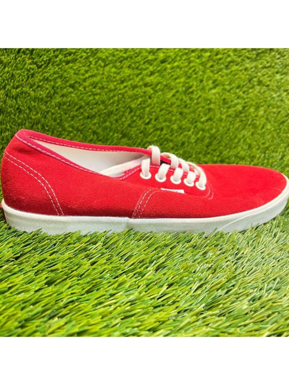 Vans Authentic Low Womens Size 8 Red White Athletic Suede Skate Shoes Sneakers